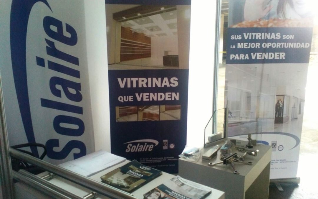 Feria de Proveedores organizada por Roble en Metrocentro Santa Ana